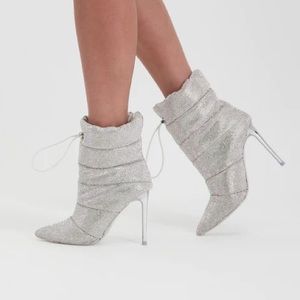 Steve Madden Cloak-R Womens Quilted Rhinestone Ankle Boots